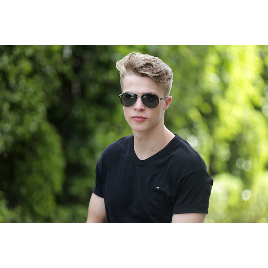 Vincent Chase Online Gunmetal Full Rim Aviator right side