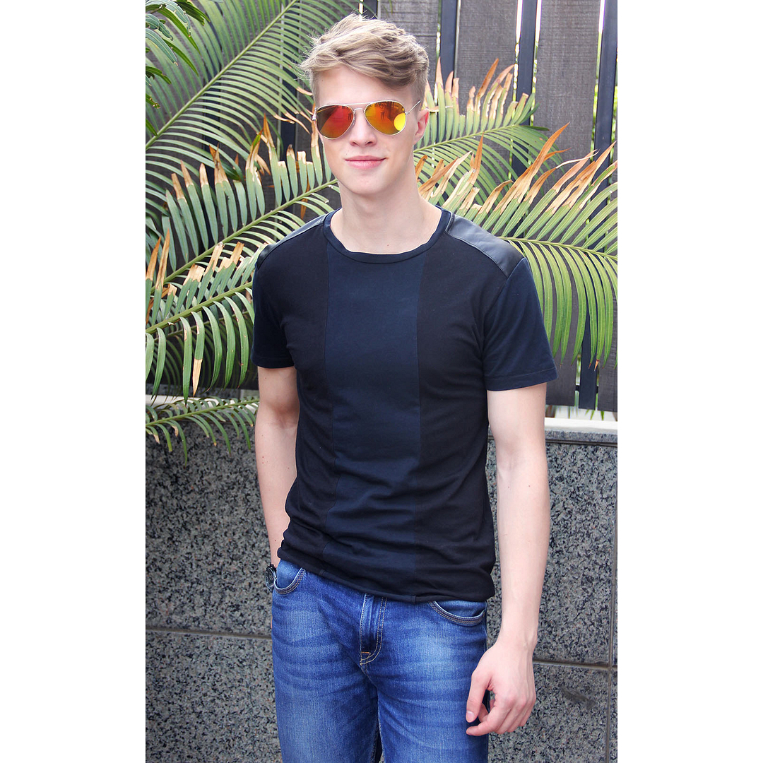 Vincent Chase Online Gold Full Rim Aviator right side