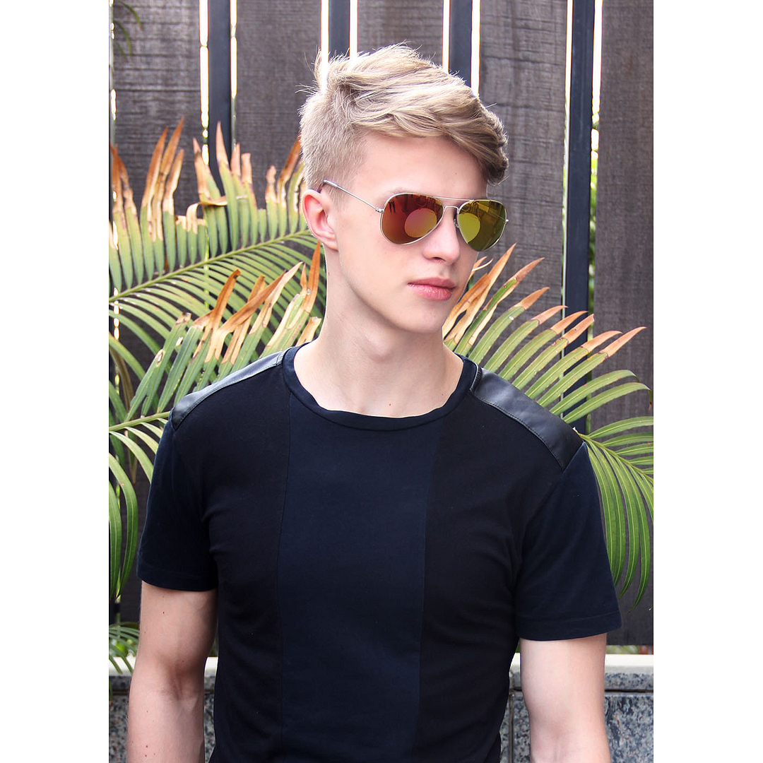 Vincent Chase Online Gold Full Rim Aviator left side