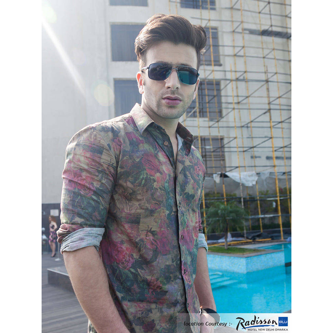 Vincent Chase Online Gunmetal Full Rim Rectangle left side