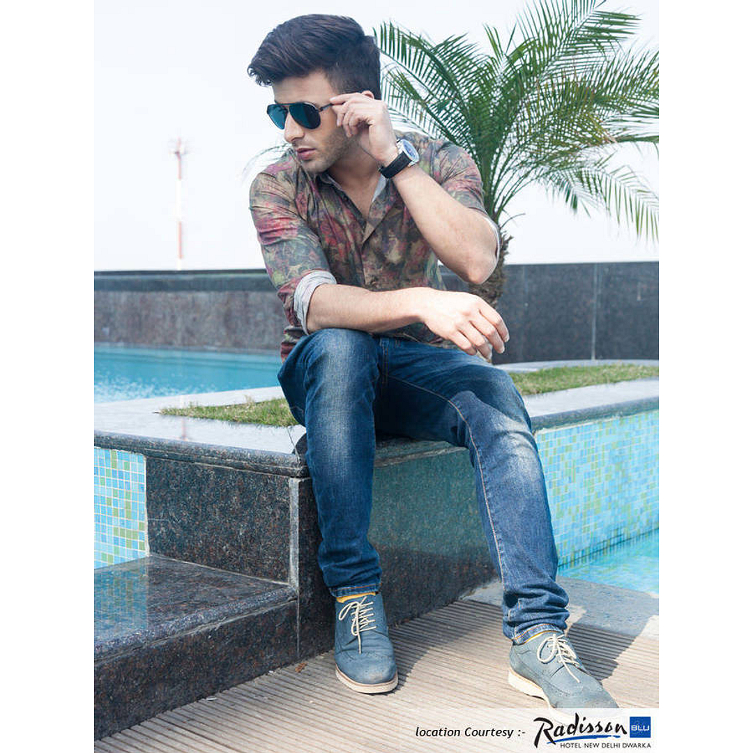 Vincent Chase Online Gunmetal Full Rim Aviator right side