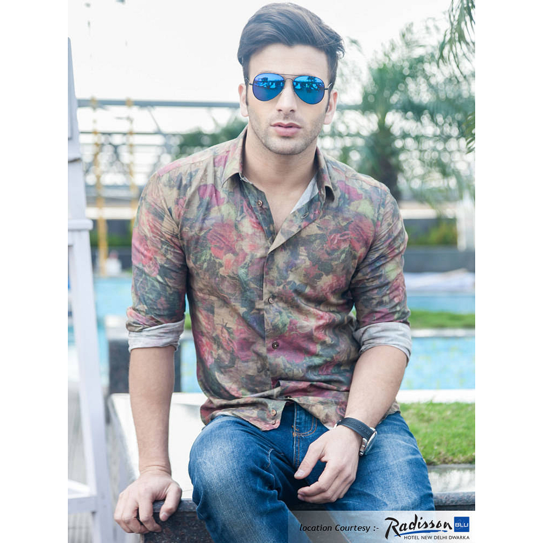 Vincent Chase Online Black Full Rim Aviator left side