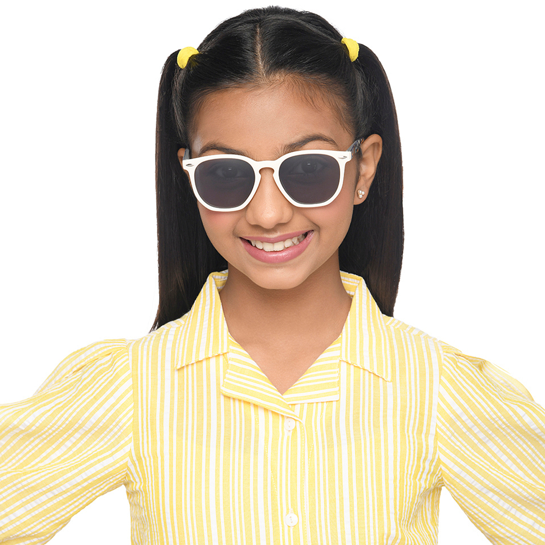 Hooper White Full Rim Round right side