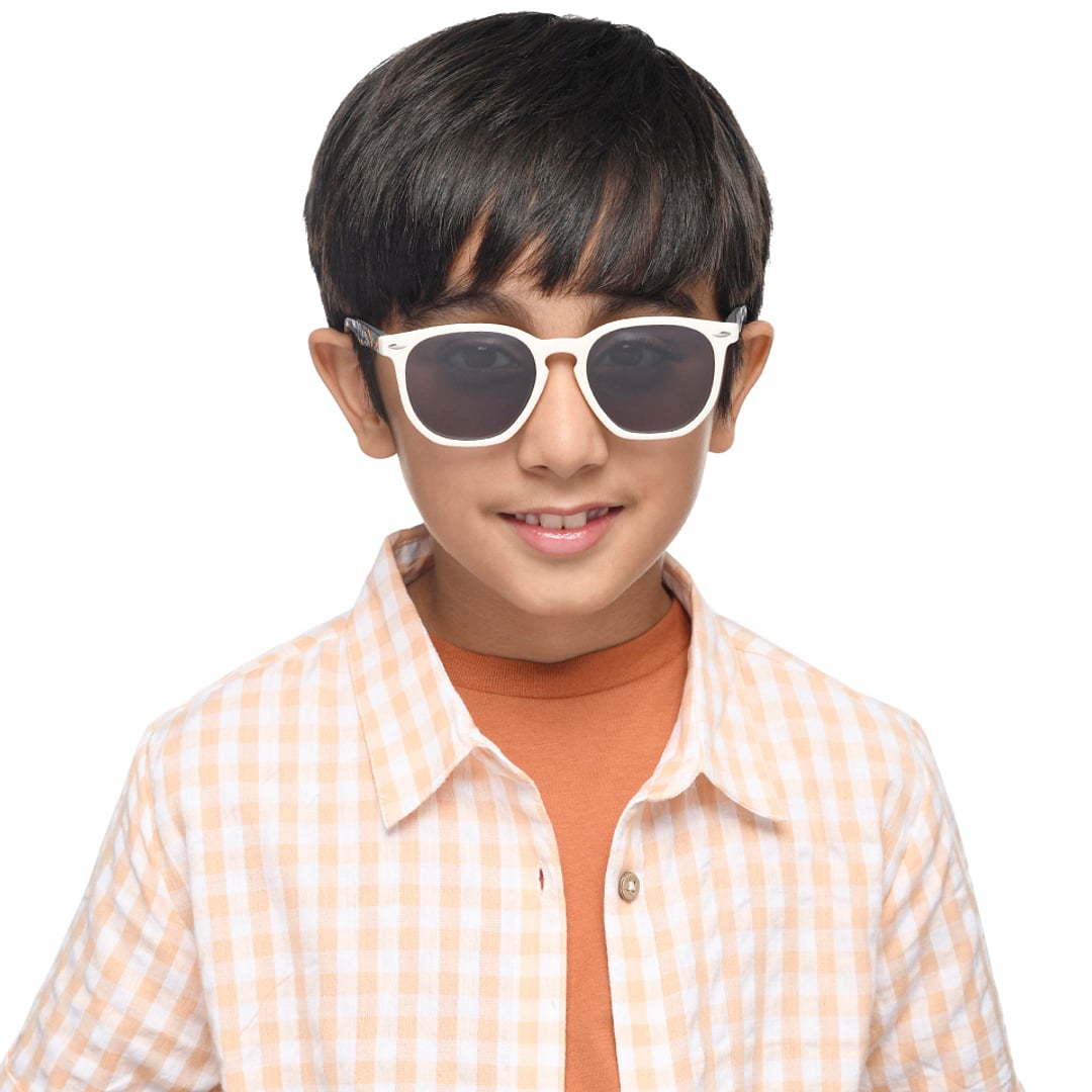 Hooper White Full Rim Round right side