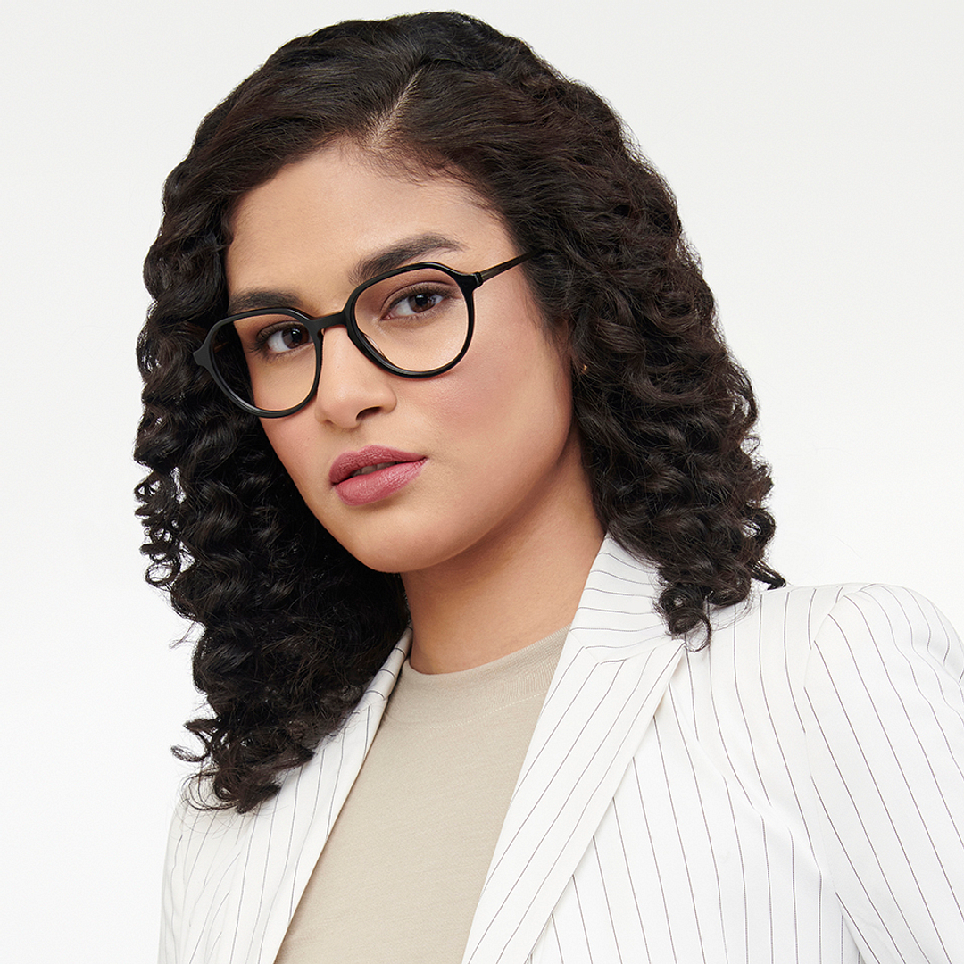 John Jacobs Online Black Full Rim Round left side