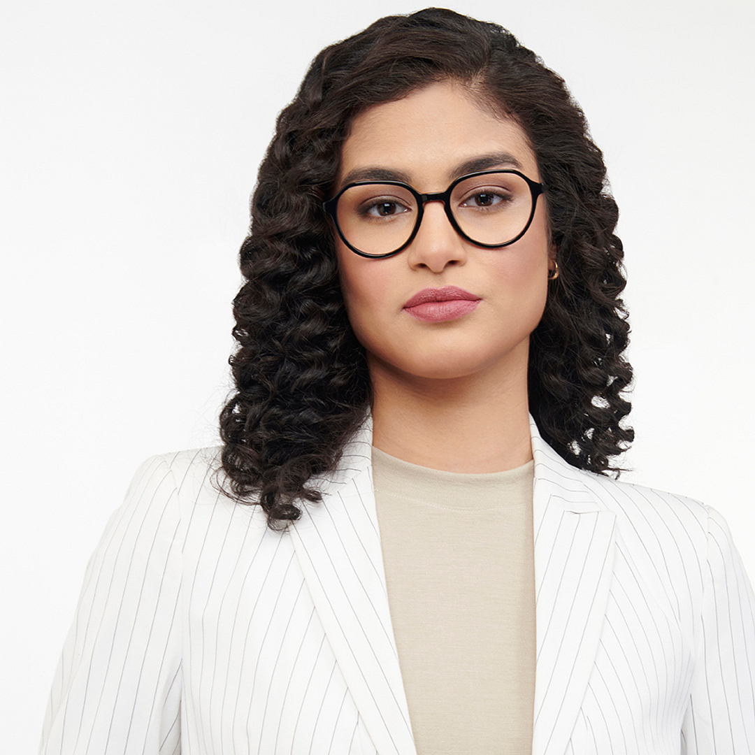 John Jacobs Online Black Full Rim Round right side