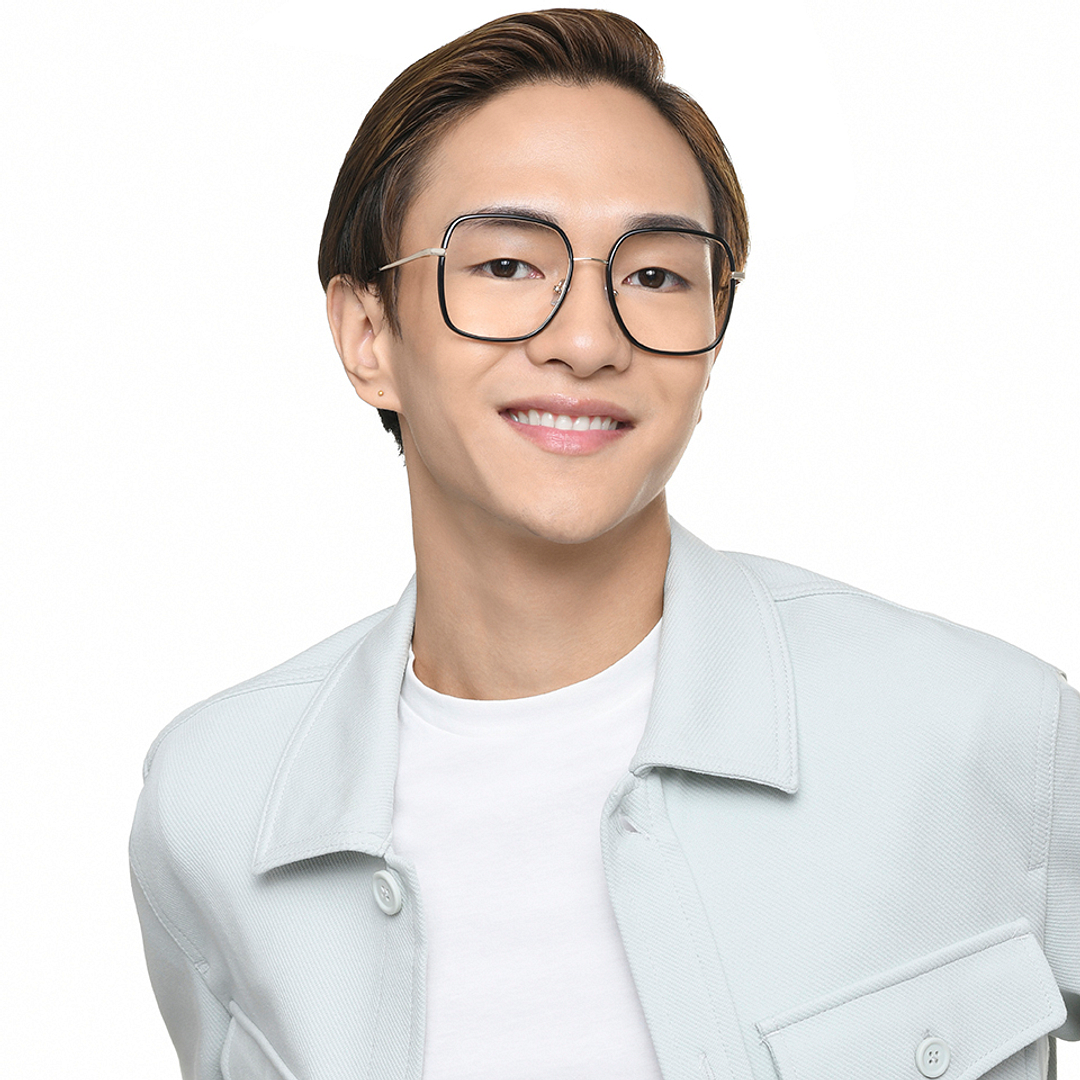 John Jacobs Online Black Full Rim Square right side