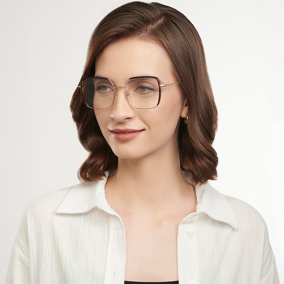 John Jacobs Online Gold Full Rim Square left side