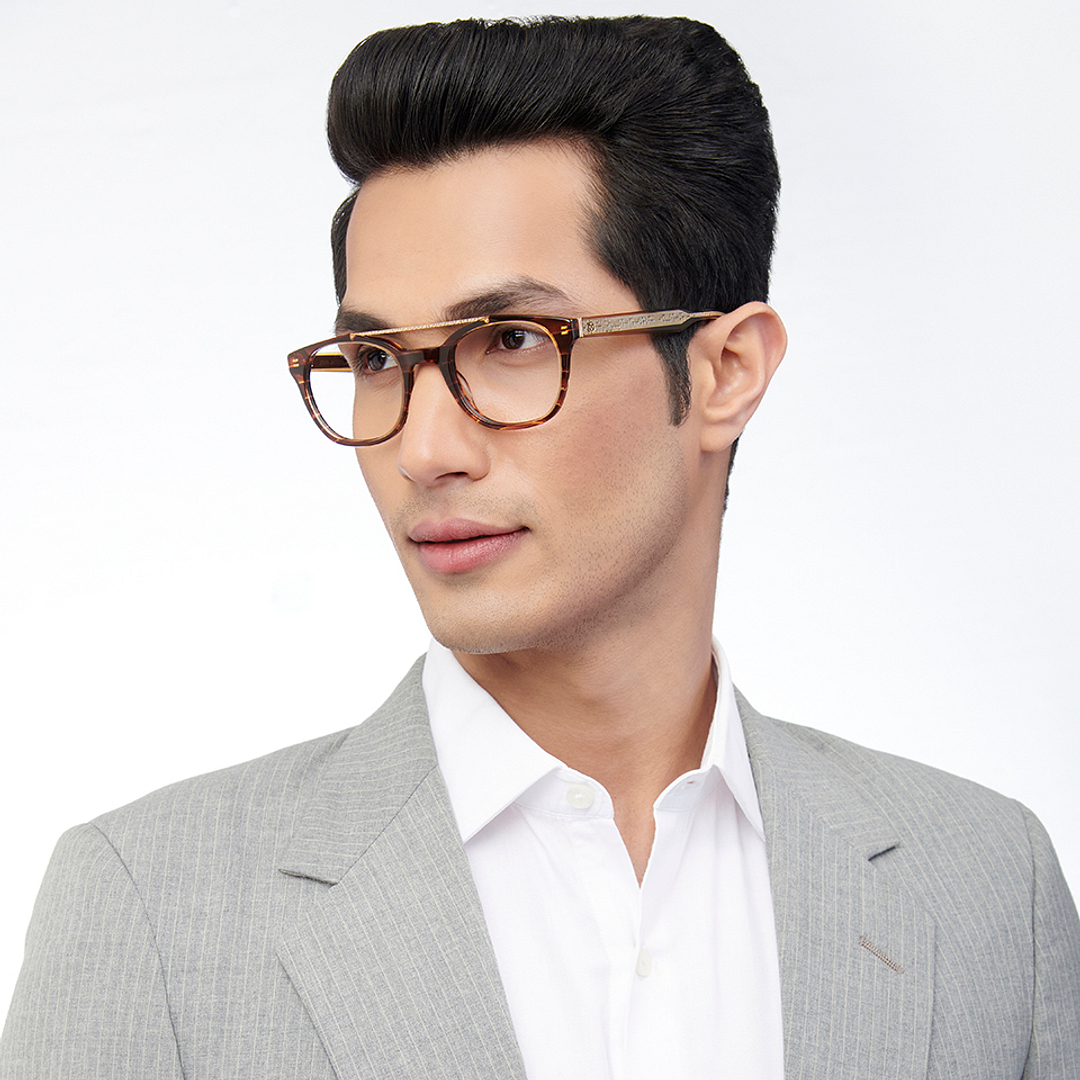 John Jacobs Online Gold Full Rim Square left side