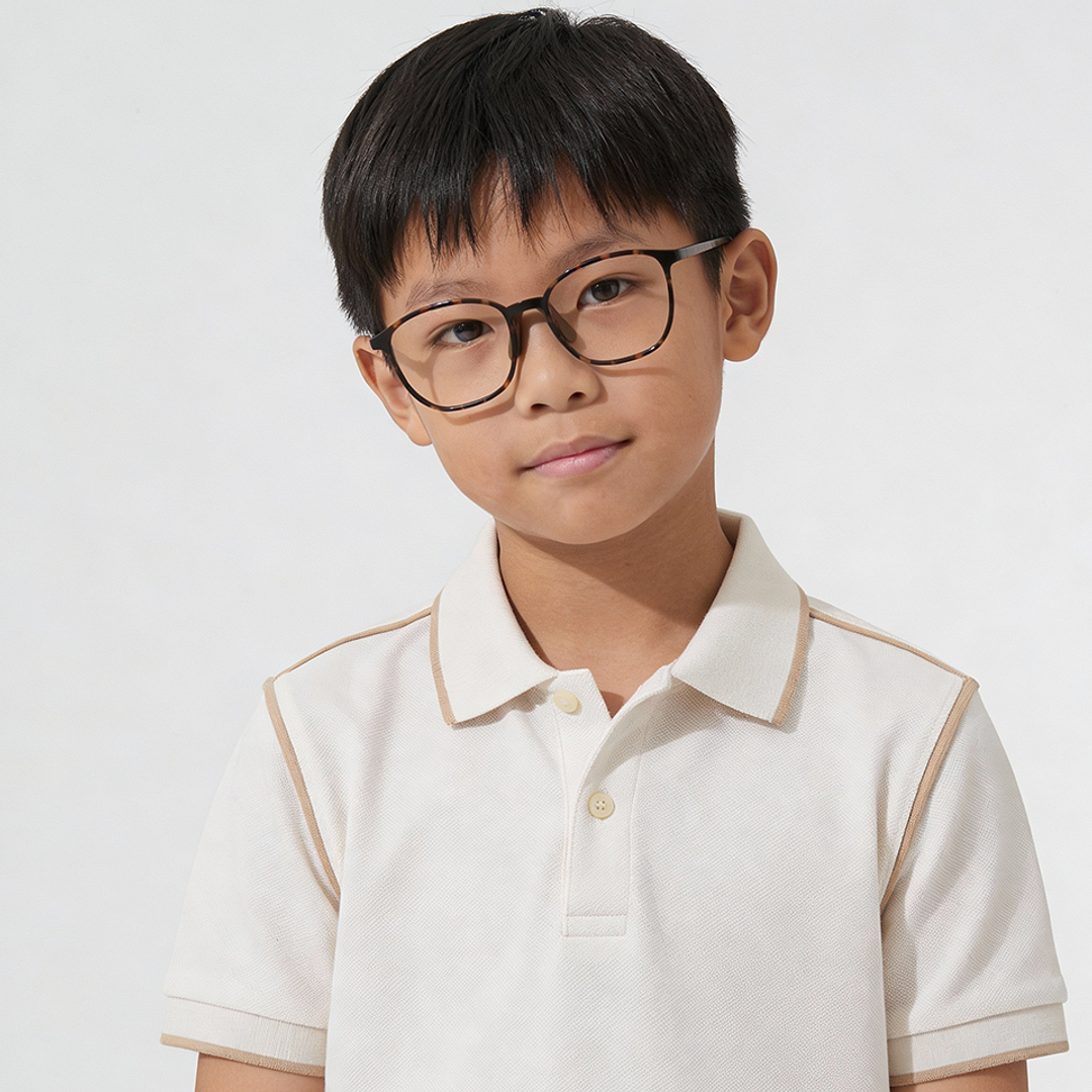 Junni Light Brown Full Rim Wellington left side