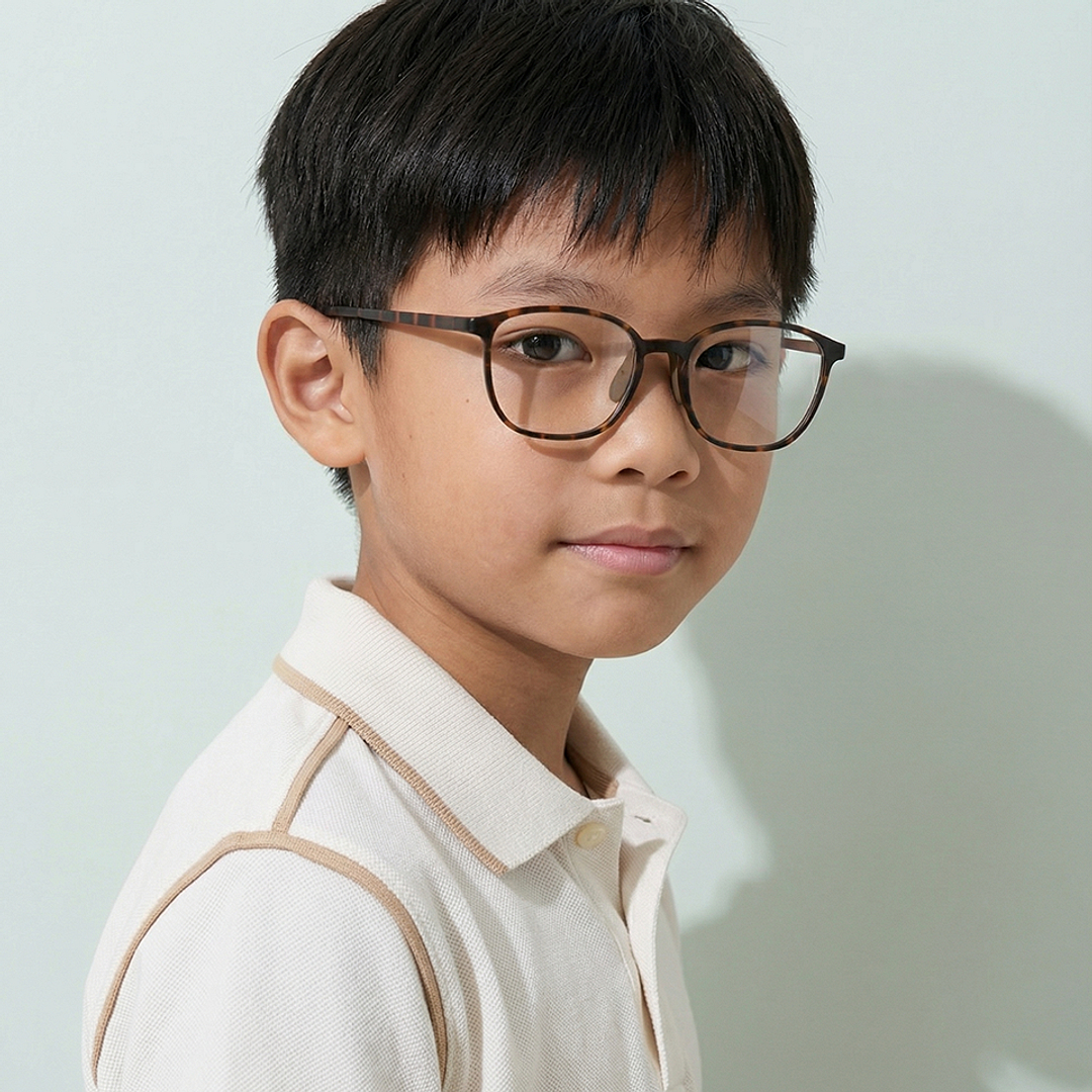 Junni Light Brown Full Rim Wellington right side