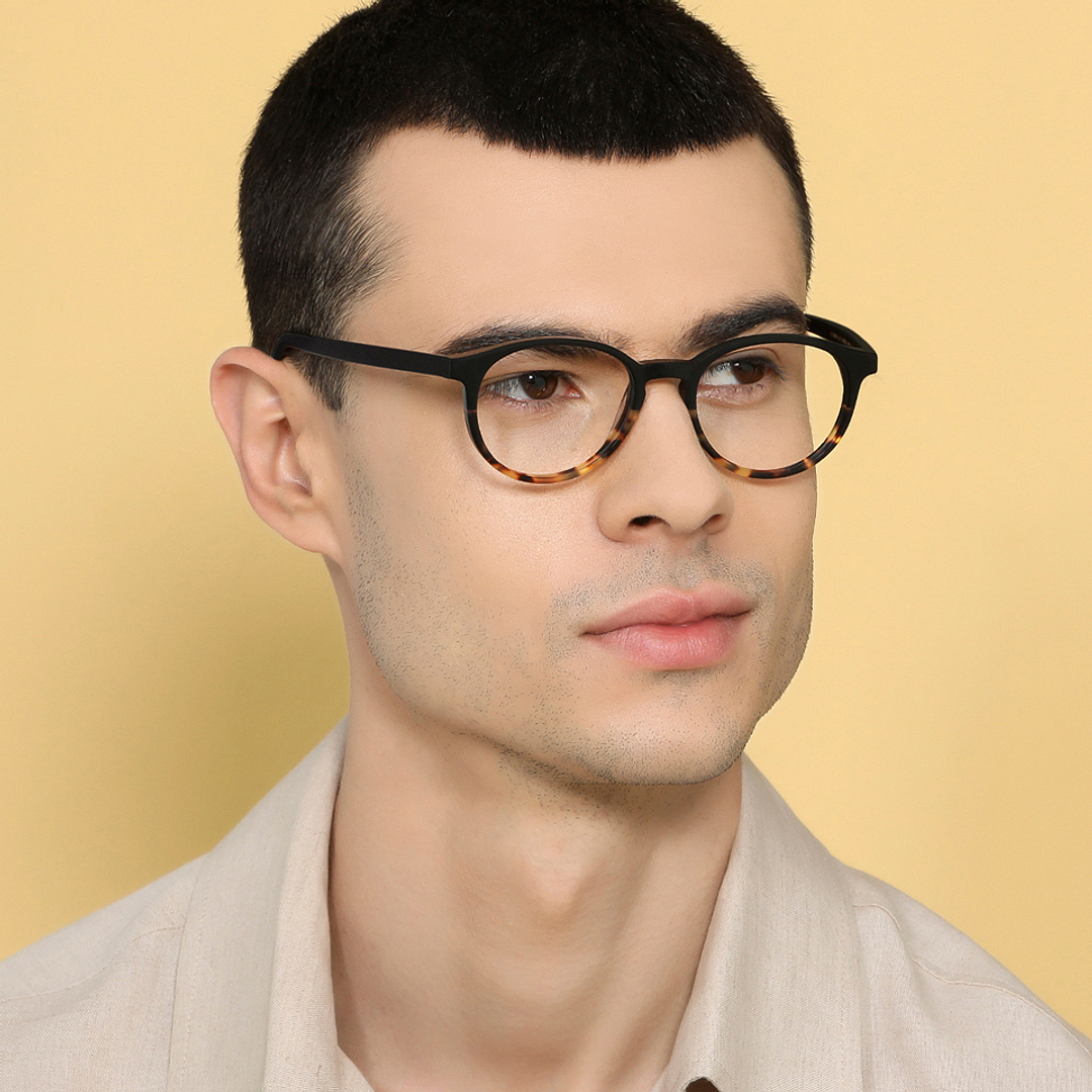 John Jacobs Online Black Full Rim Round right side