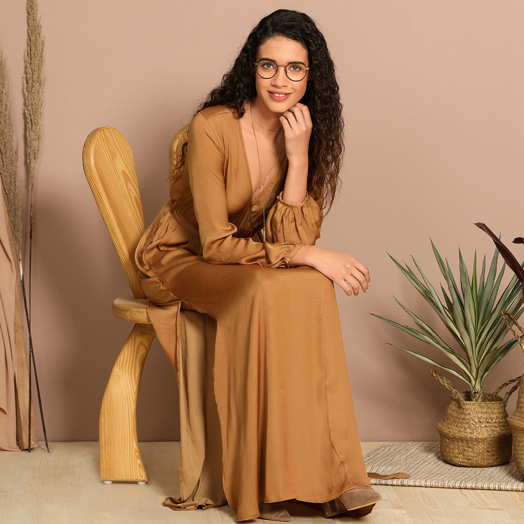 John Jacobs Black Full Rim Geometric right side