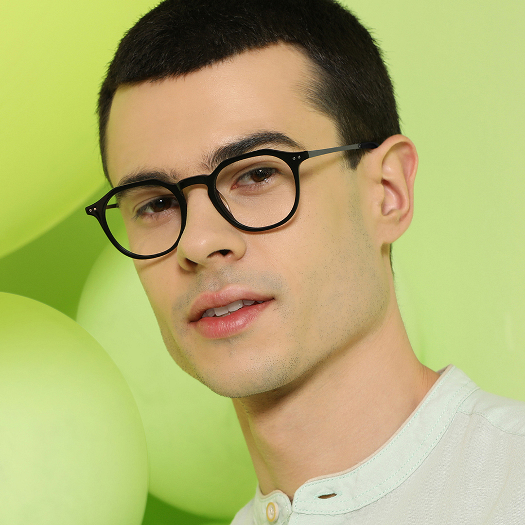 John Jacobs Online Black Full Rim Geometric right side