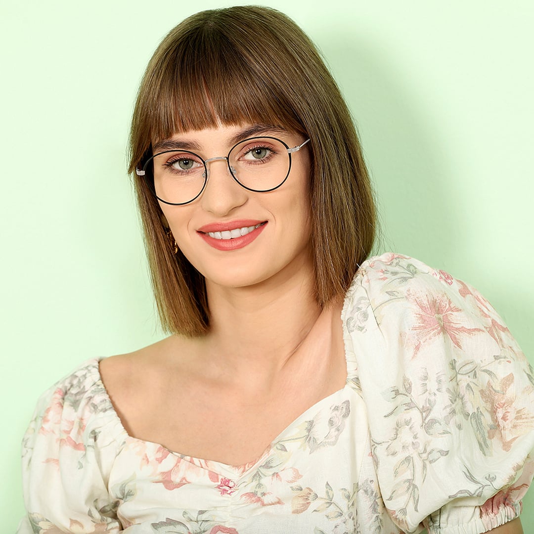 John Jacobs Online Black Full Rim Round left side