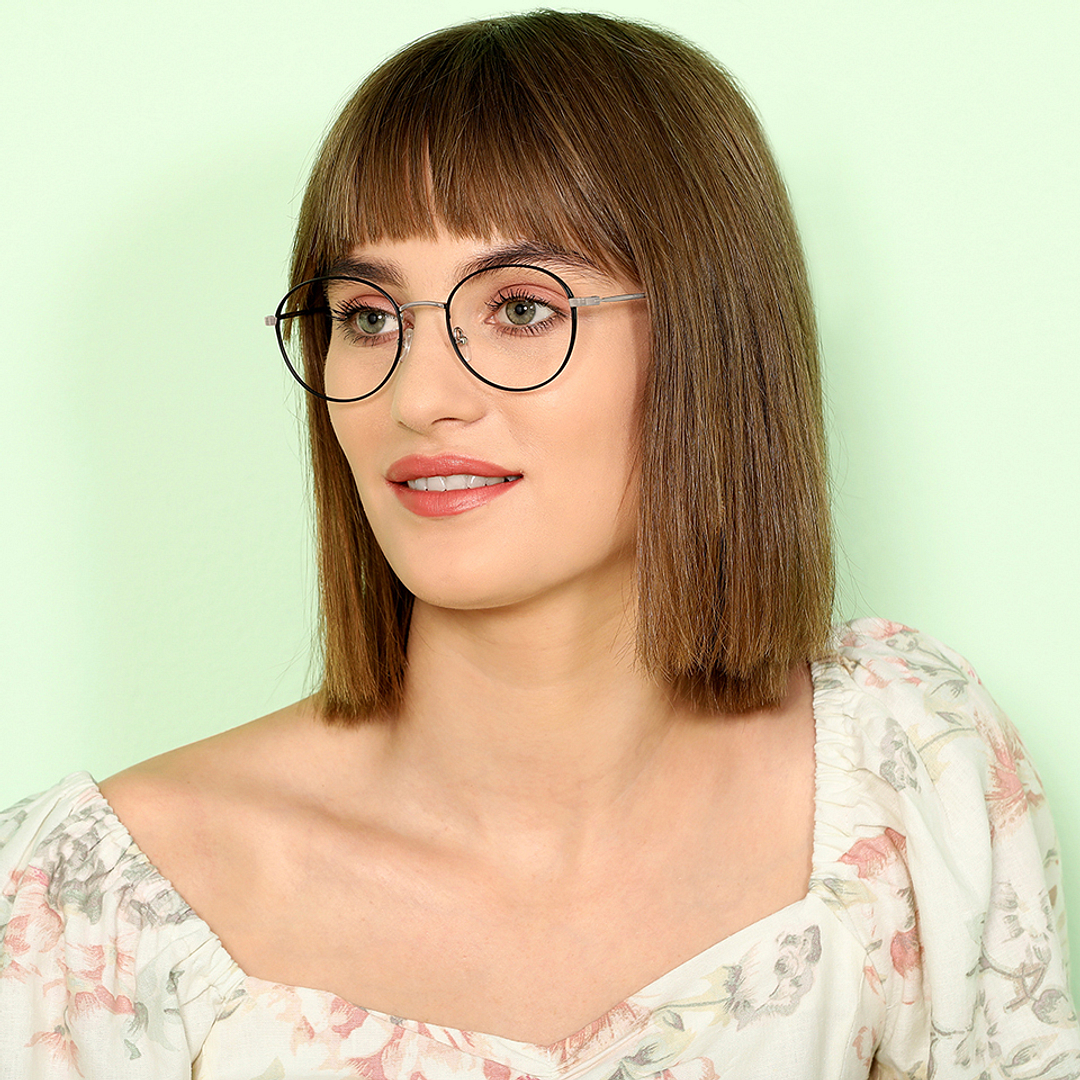 John Jacobs Online Black Full Rim Round right side