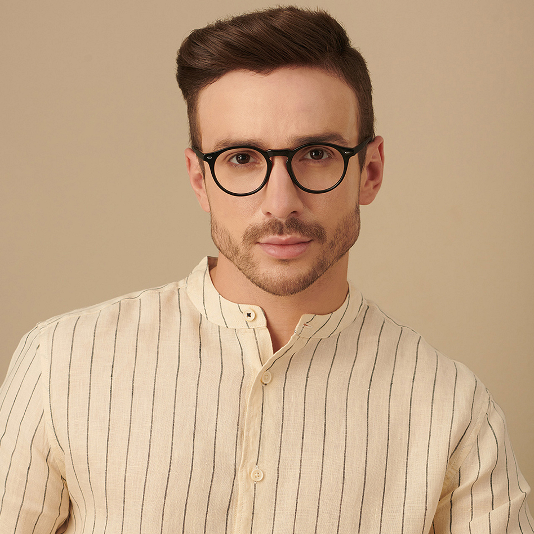 John Jacobs Black Full Rim Round right side