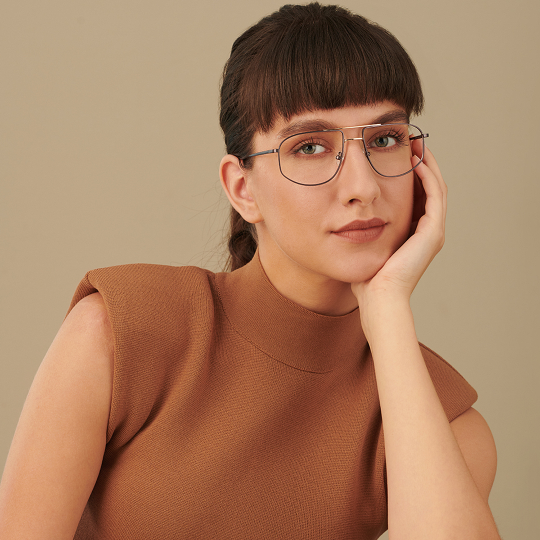 John Jacobs Online Gold Full Rim Square left side