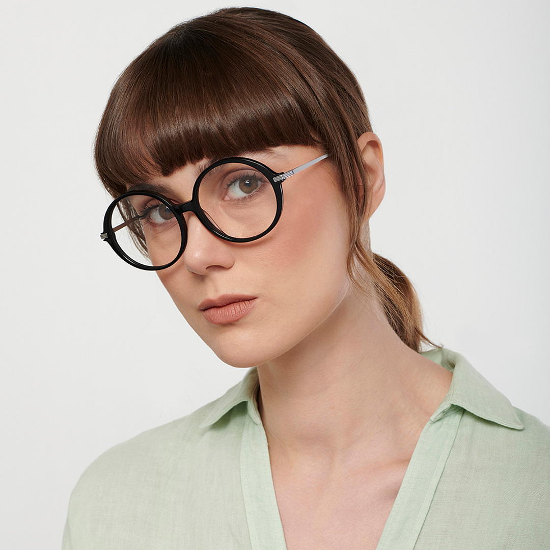 John Jacobs Online Black Full Rim Round right side