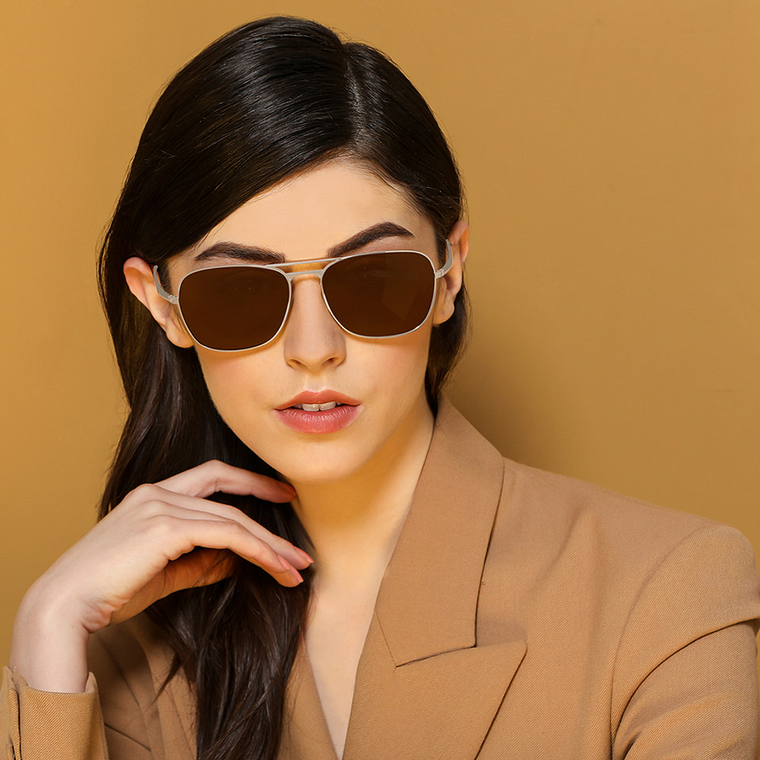 John Jacobs Online Gold Full Rim Rectangle right side