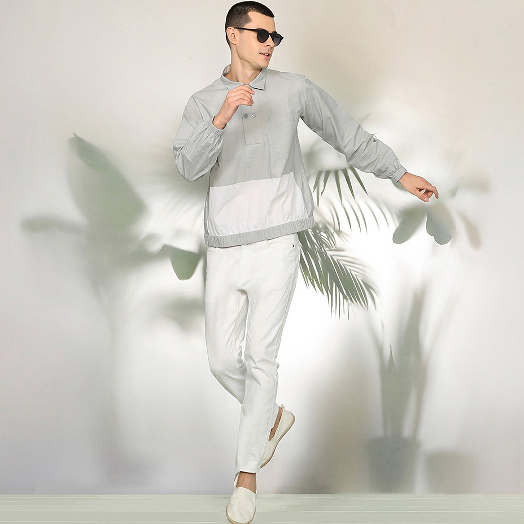 John Jacobs Black Full Rim Round right side