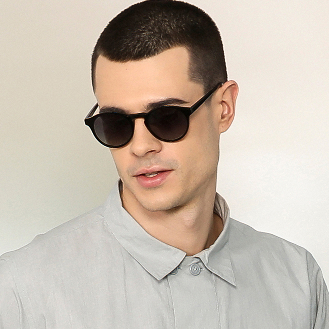 John Jacobs Black Full Rim Round right side