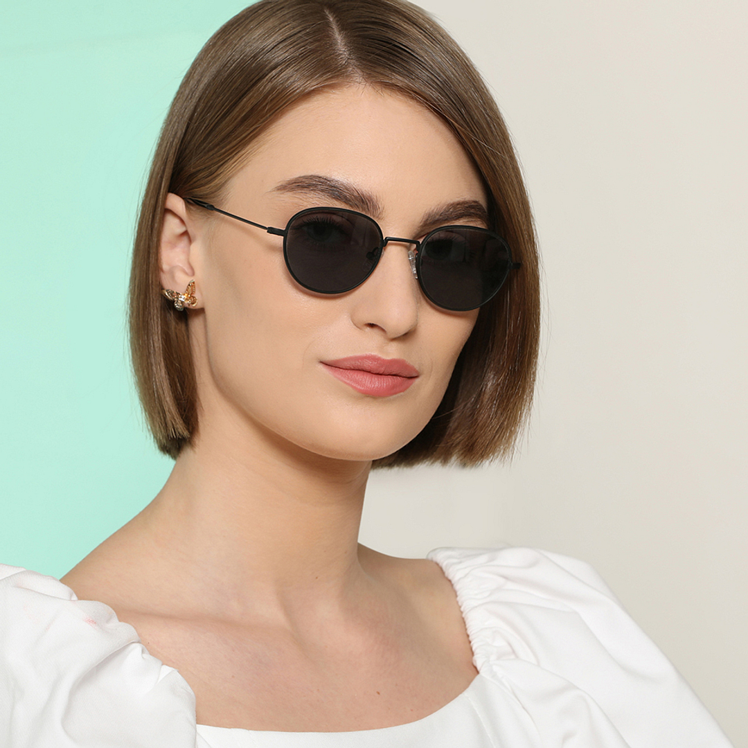 John Jacobs Online Black Full Rim Round right side