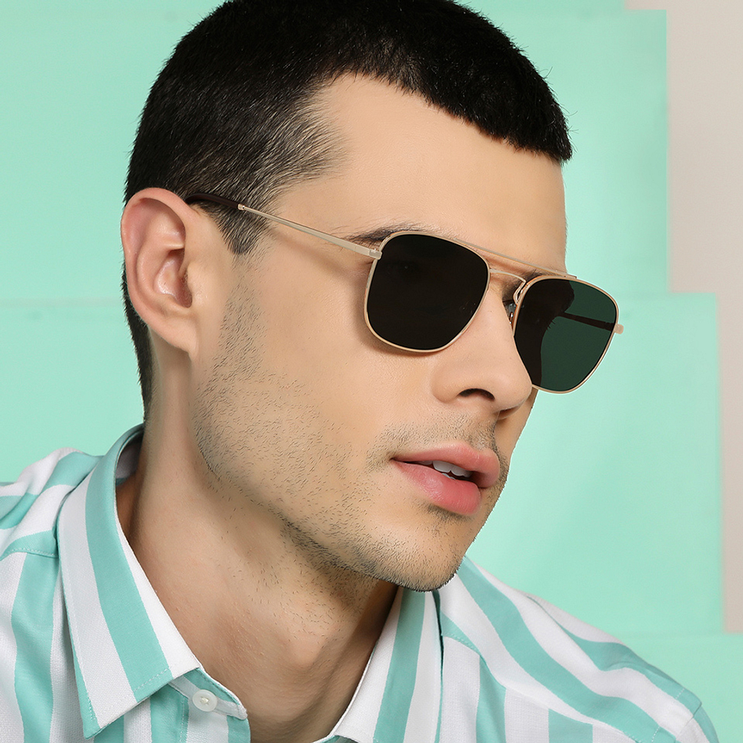 John Jacobs Online Gold Full Rim Square left side