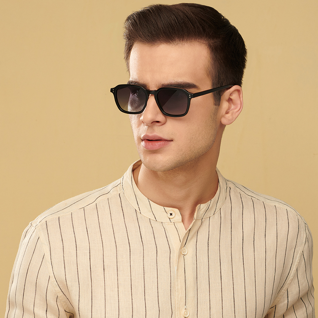 John Jacobs Online Black Full Rim Square right side