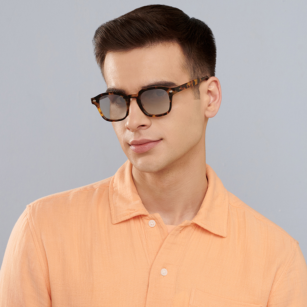 John Jacobs Online Light Brown Full Rim Square right side