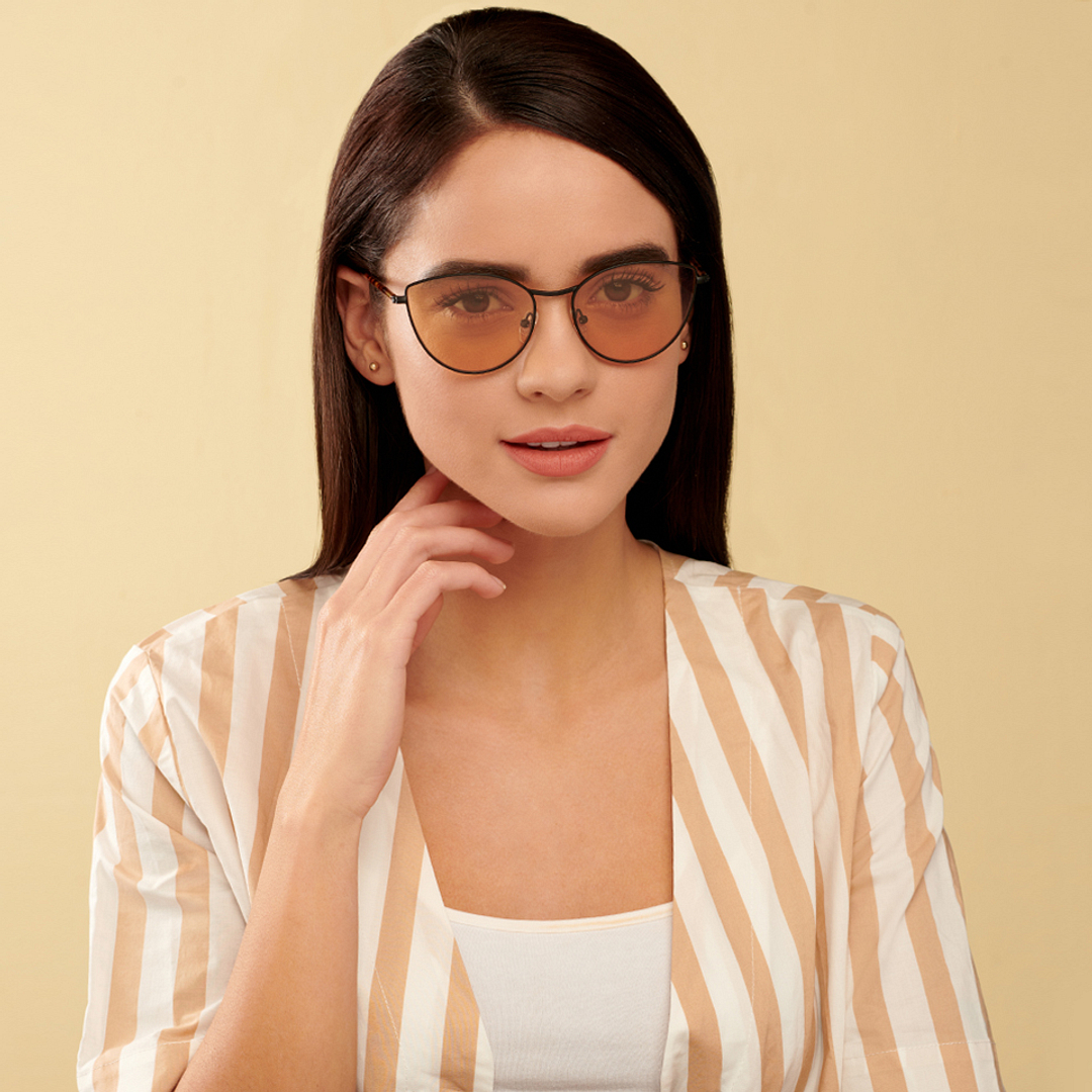 John Jacobs Online Black Full Rim Cat Eye right side