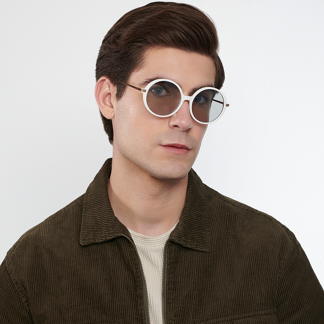 John Jacobs Online White Full Rim Round right side