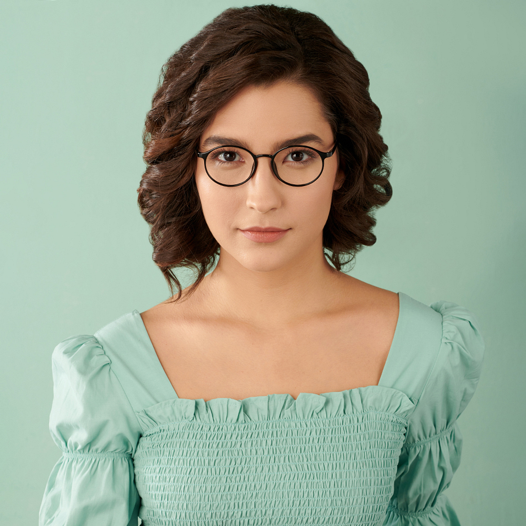 Lenskart Air Online Black Full Rim Round left side