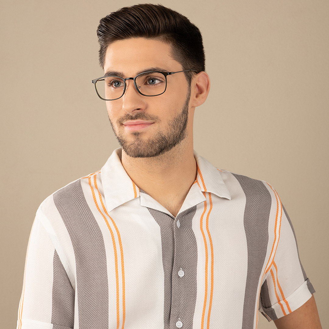 Lenskart Air Online Green Full Rim Square right side