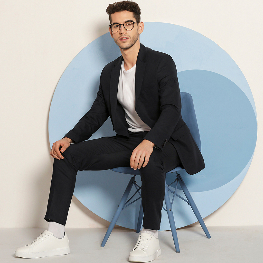 Lenskart Air Online Black Full Rim Round right side