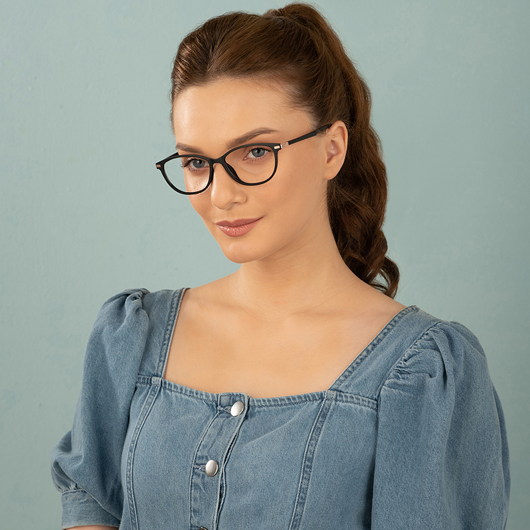 Lenskart Air Online Black Full Rim Cat Eye right side