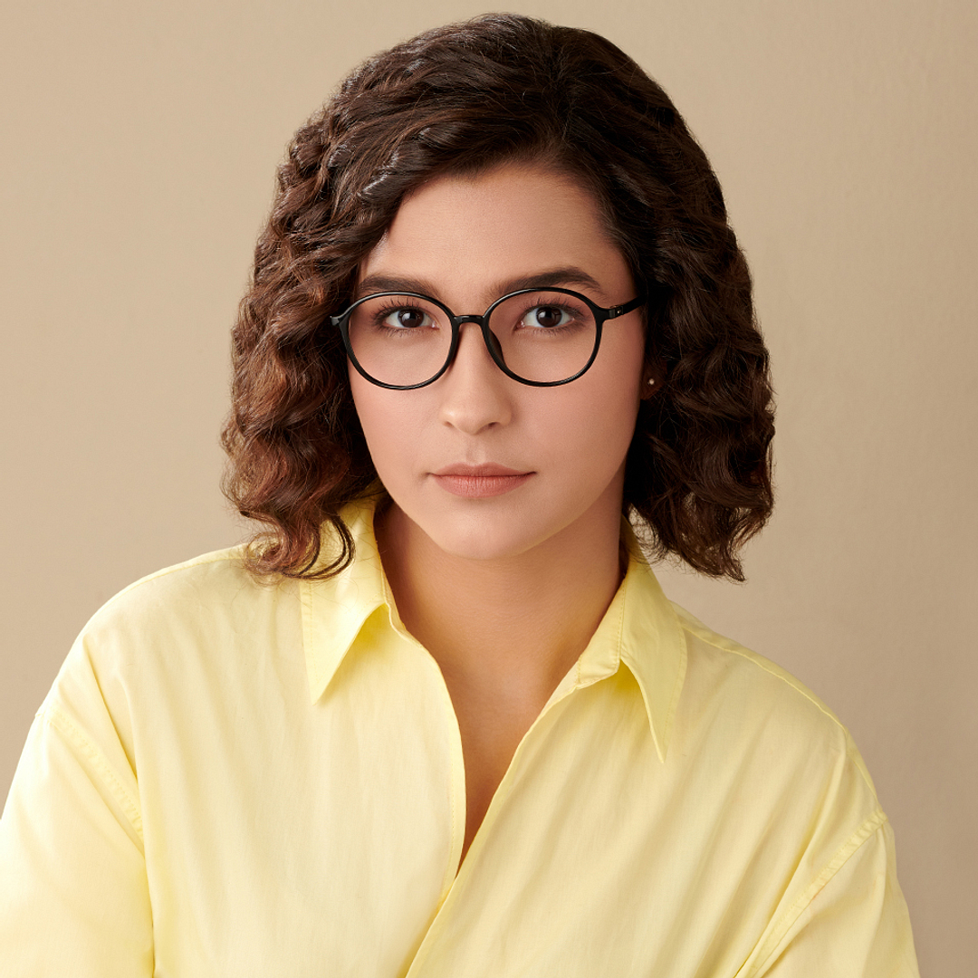 Lenskart Air Online Black Full Rim Round left side