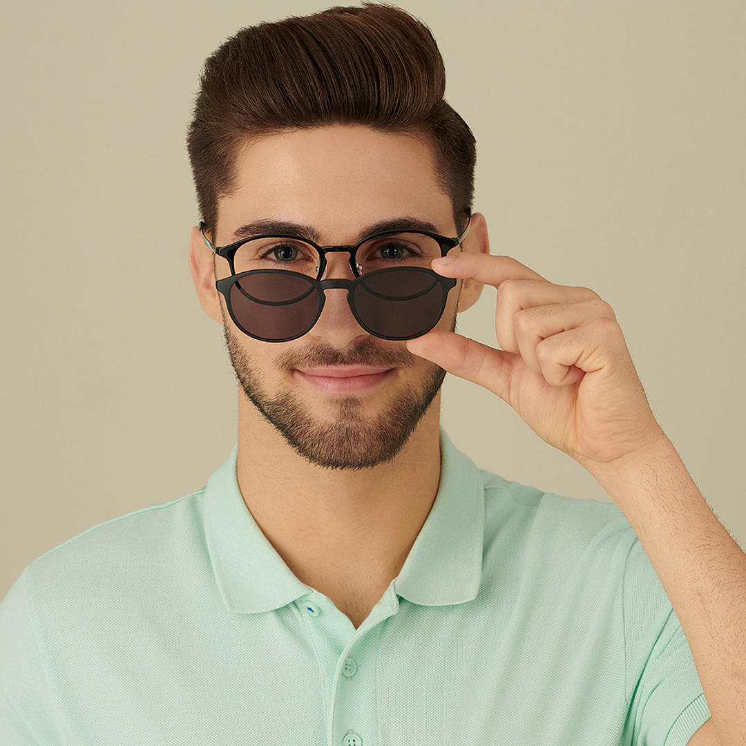 Lenskart Air Online Black Full Rim Round right side