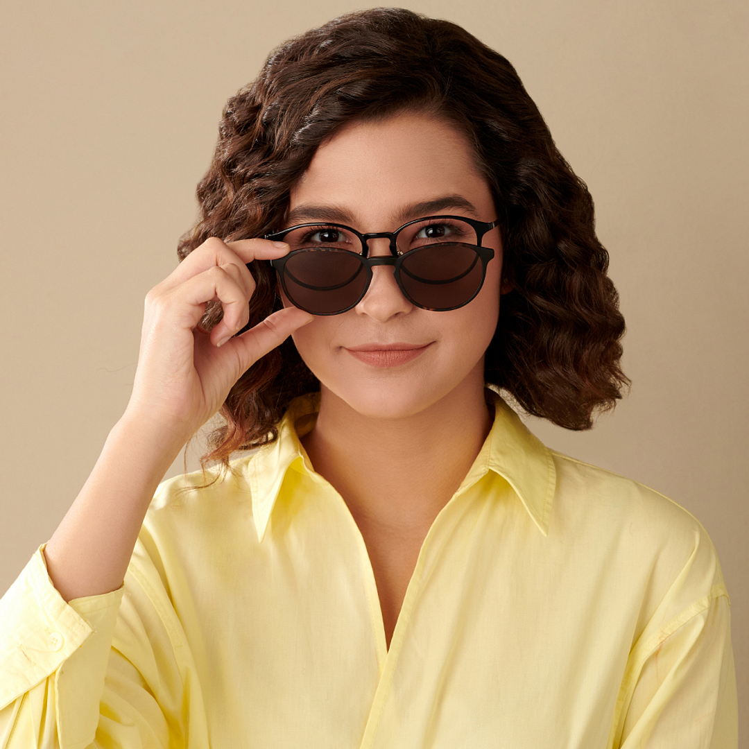 Lenskart Air Online Light Brown Full Rim Round left side