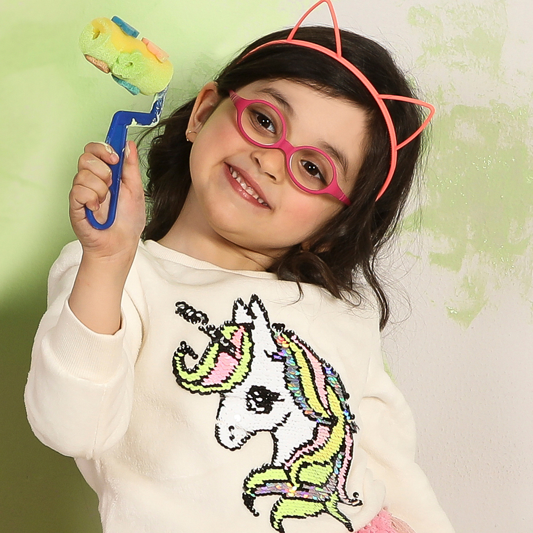 Hooper Online White Full Rim Round left side