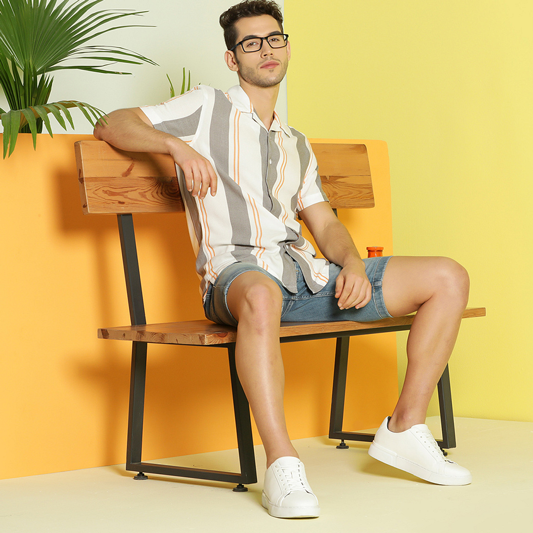 Lenskart Air Online Black Full Rim Rectangle right side