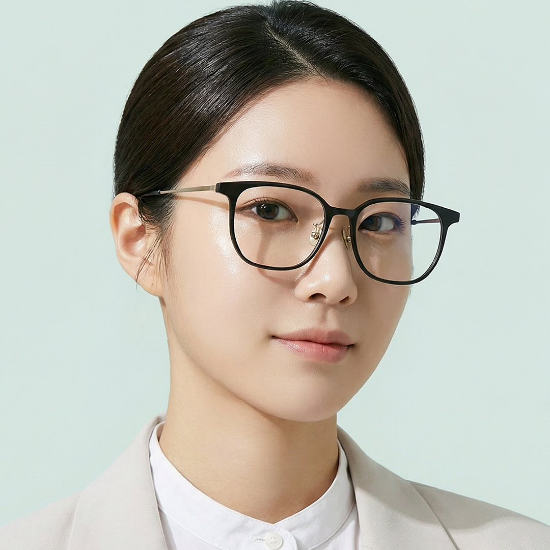 Lenskart Black Full Rim Square right side