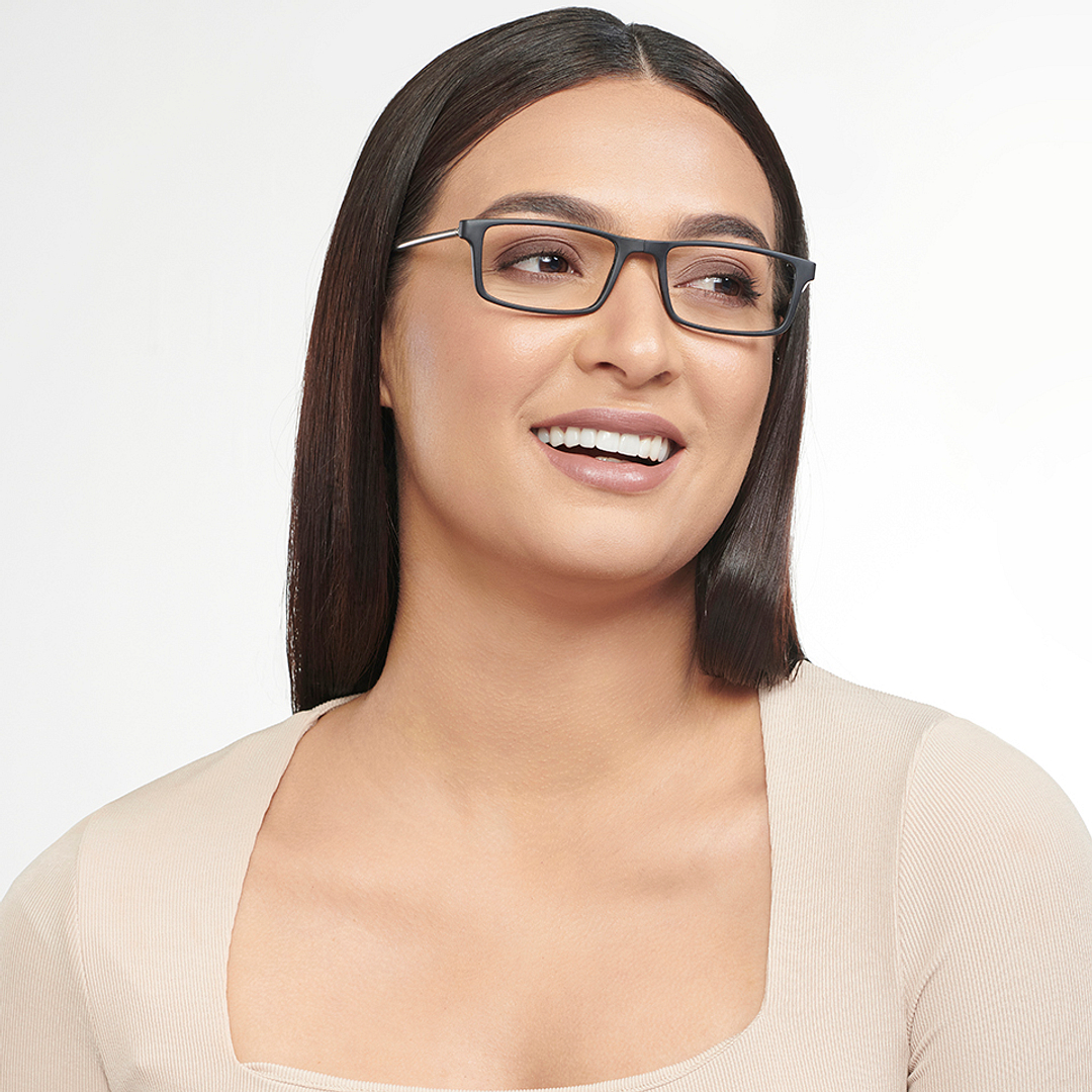 Lenskart READERS Black Full Rim Oval Lenskart READERS LR 6967 Only for 2 5 Prefitted Powers left side