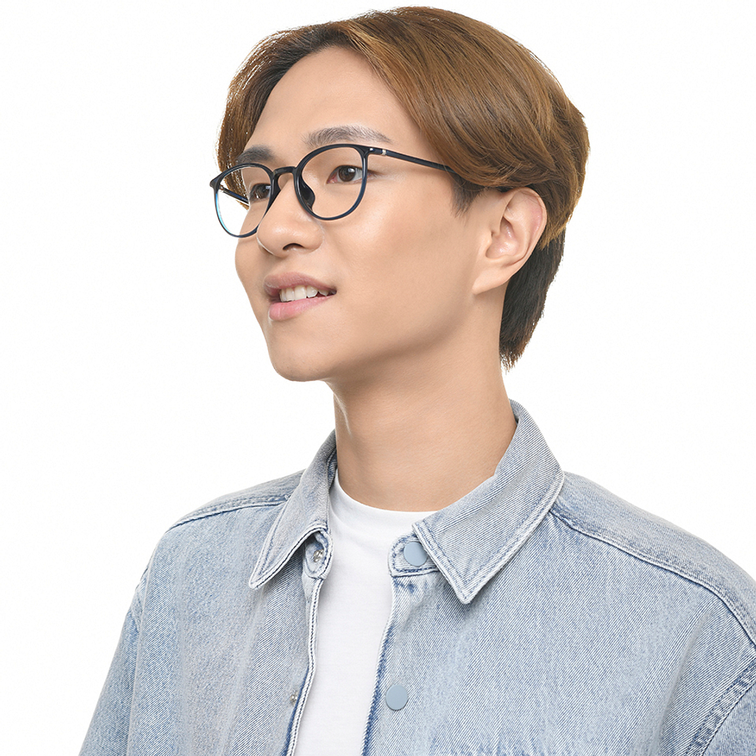 Lenskart Air Online Black Full Rim Round left side