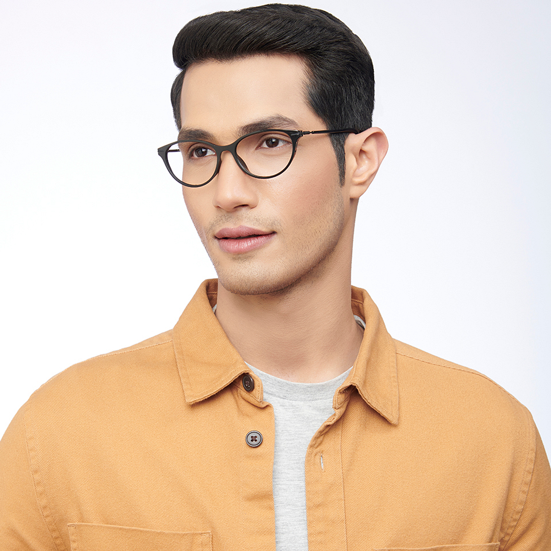 Lenskart BLU Screen Glasses Blue Block Zero Power Screen Glasses : Black Full Rim Cat Eye Lenskart Blu LB E14791-C1 left side