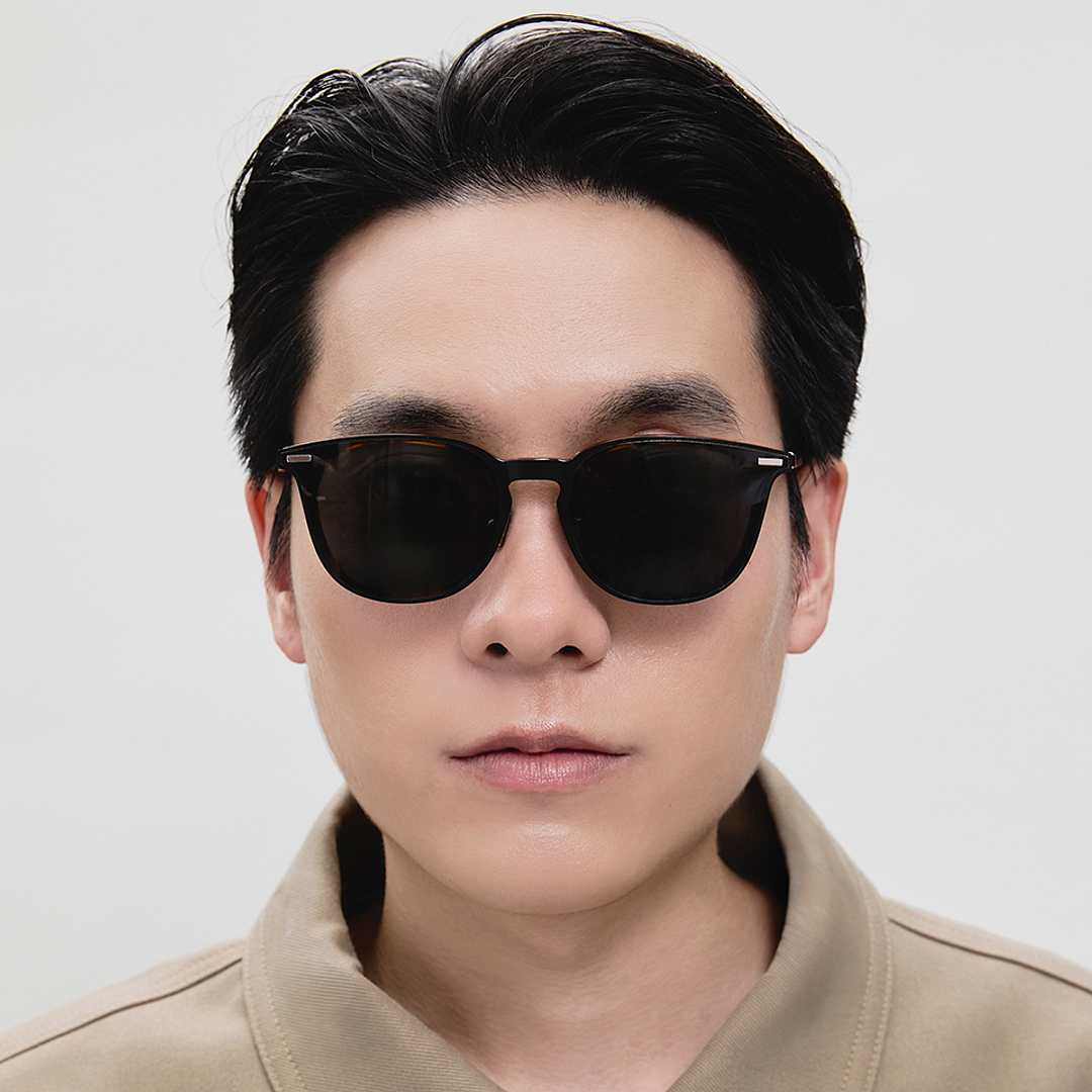 Lenskart Brown Tortoise Full Rim Round left side