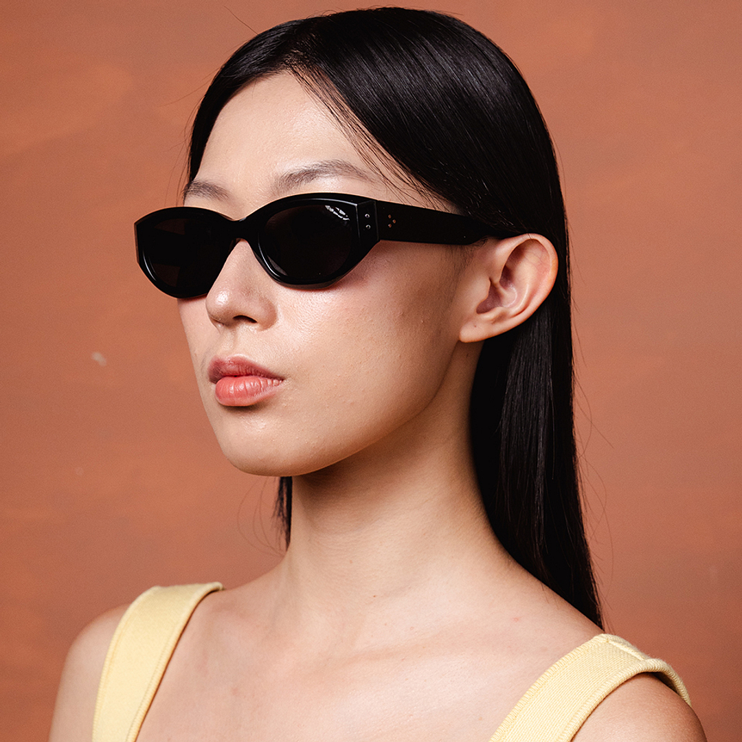 Lenskart Black Full Rim Rectangle right side