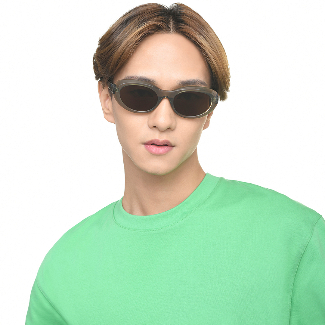 Lenskart Gray Transparent Full Rim Round right side