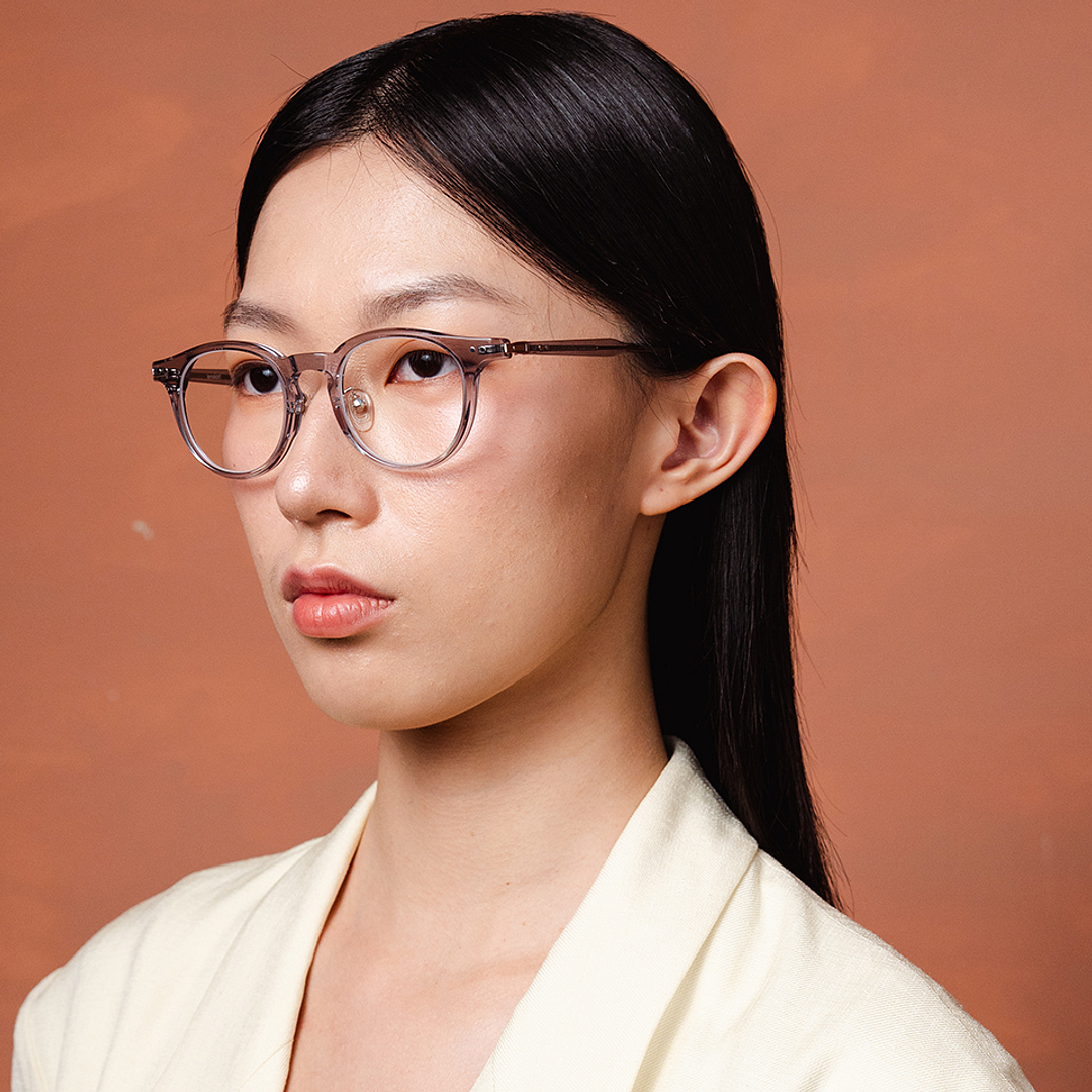 Lenskart Gray Transparent Full Rim Round right side