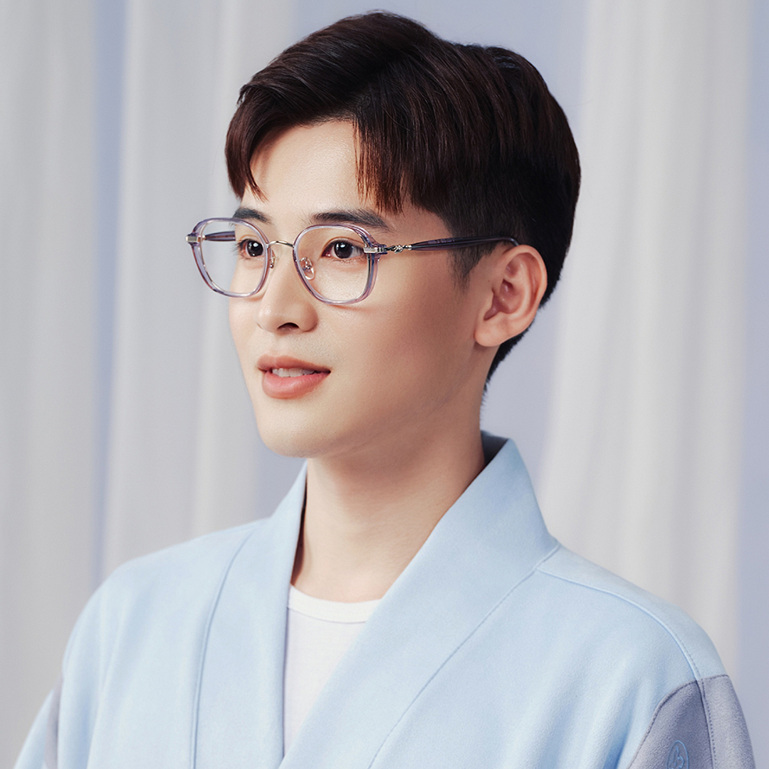 Lenskart Gray Transparent Full Rim Square right side